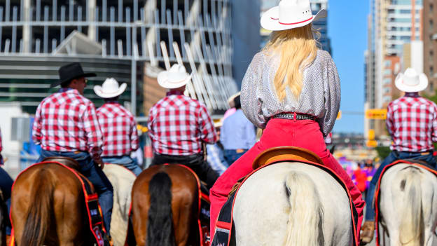 20240705_STAMPEDE_PARADE_STA1090AB