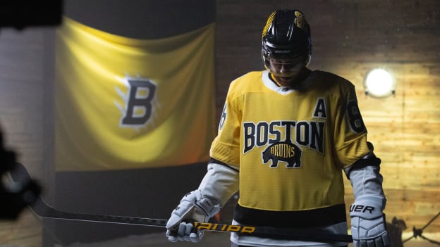 2025_12_03_NHL_StadiumSeries_Bruins_Player_452