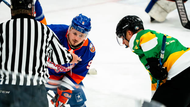 20251115_WarriorHockey_NHIC-08