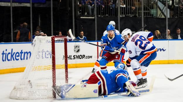 20251108_NYR_NYI_P1_GOAL_DROUIN-2