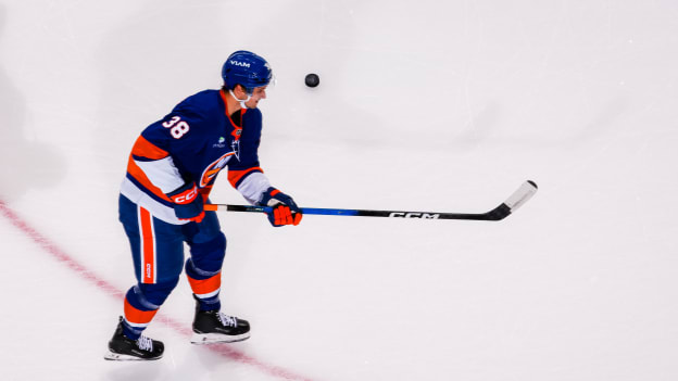 20251128_NYI_PHI_WARMUPS-11