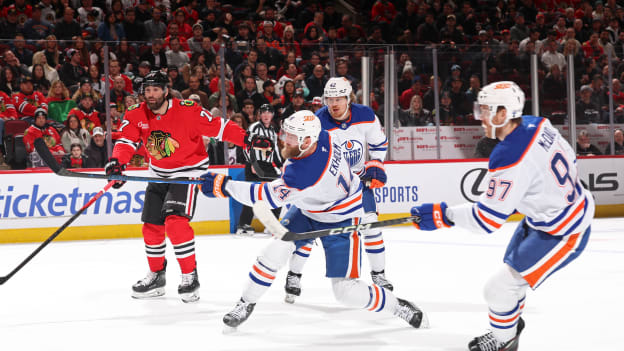 Edmonton Oilers v Chicago Blackhawks