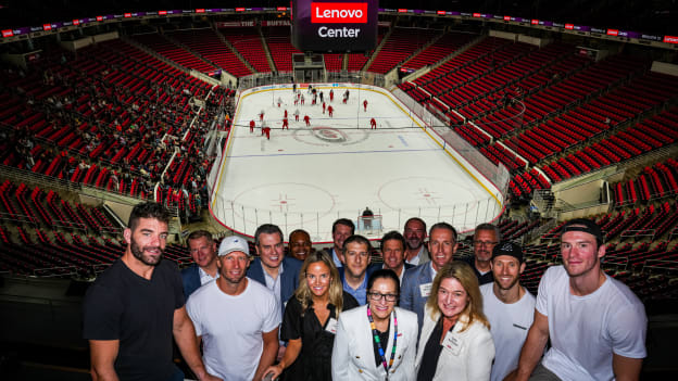 240919_LENOVO_CENTER_OPENING_JL104604