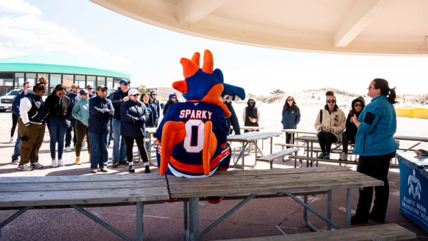 20260407_BeachCleanUp-1