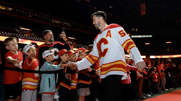 20251004_BONFIRE_FLA0357_JP