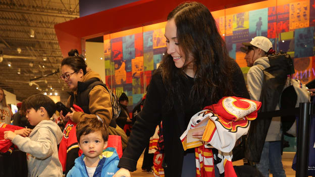 20260223_Flames Autograph Session_ 0024 DM