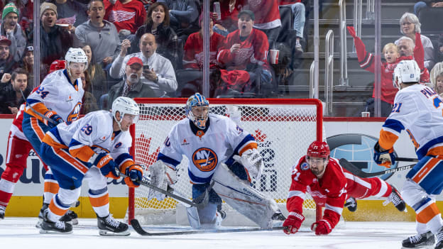 UBS Postgame Photos: Red Wings 2, Islanders 1