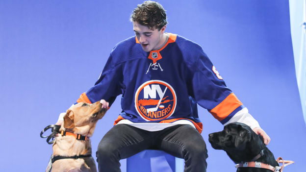 PHOTOS: Islanders 2021-22 Puppy Calendar Shoot