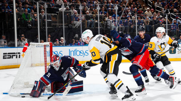 Pittsburgh Penguins v New York Rangers