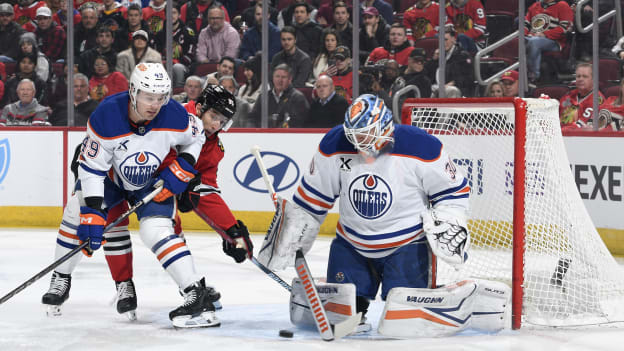 Edmonton Oilers v Chicago Blackhawks