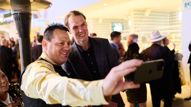 20251102_VGK_Gala_MikeKirschbaum_047