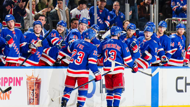 Chicago Blackhawks v New York Rangers
