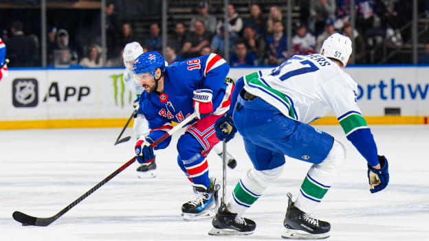 Vancouver Canucks v New York Rangers