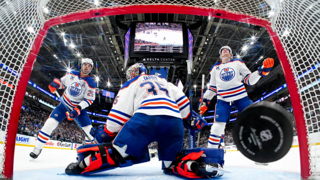 Edmonton Oilers v Utah Mammoth