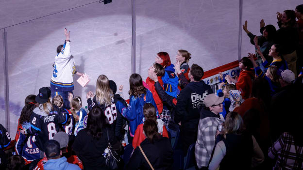 20260401_PWHL_FLA3339_JP