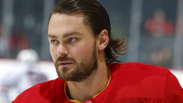 20251107_CGY_vs_CHI_FLA0027_GT