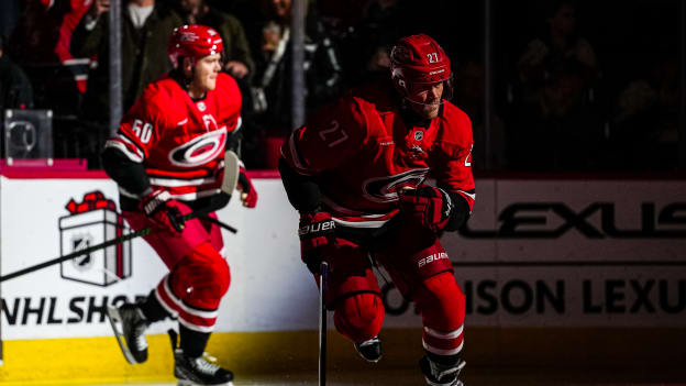 251130_November_Favorites_JL105297