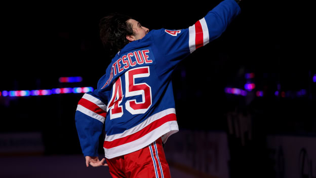 Chicago Blackhawks v New York Rangers