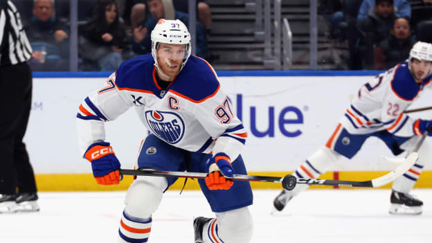 Edmonton Oilers v New York Islanders