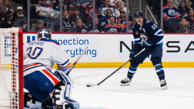 Edmonton Oilers v Winnipeg Jets
