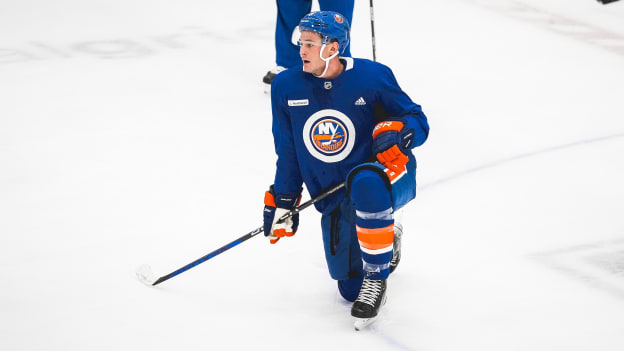 PHOTOS: Islanders Morning Skate Dec. 11