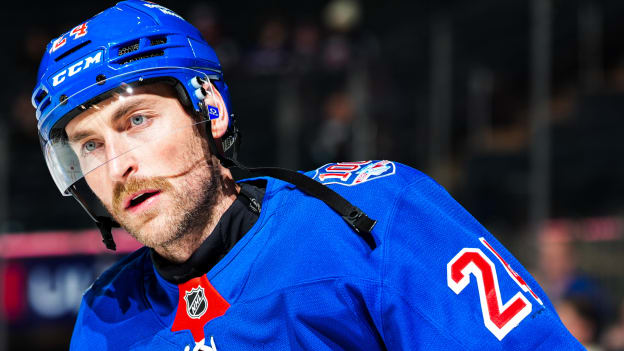 Carolina Hurricanes v New York Rangers