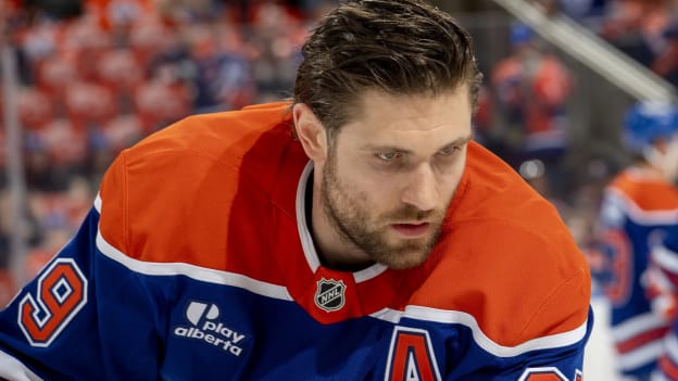 776312032_AD033_Kings_v_Oilers