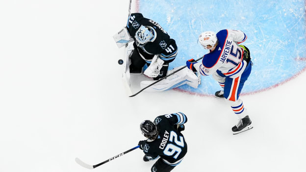 Edmonton Oilers v Utah Mammoth