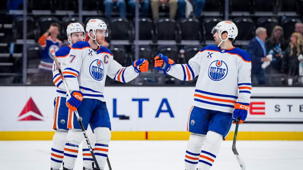 Edmonton Oilers v Utah Mammoth