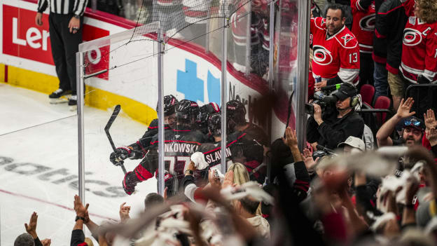 15_250429_CARvsNJD_RD1_GM5_CC107470