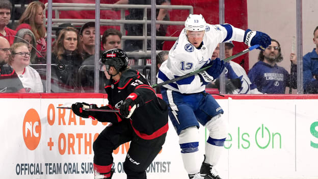 26387408_Tampa_Bay_Lightning_v_Carolina_Hurricanes_Andrew_Taylor_(Greenfly)_20241012_010915