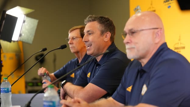 Head Coach Andrew Brunette Arrives in Smashville