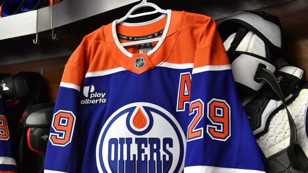 776312032_AD003_Kings_v_Oilers