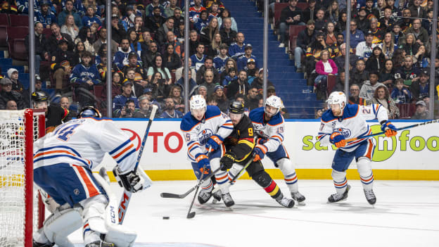 Edmonton Oilers v Vancouver Canucks