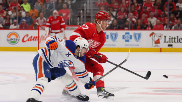 Edmonton Oilers v Detroit Red Wings