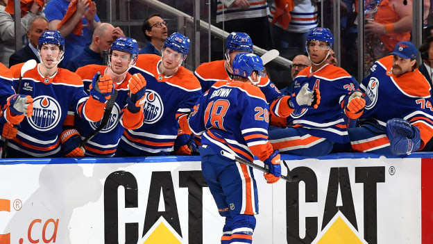 776312032_AD043_Kings_v_Oilers