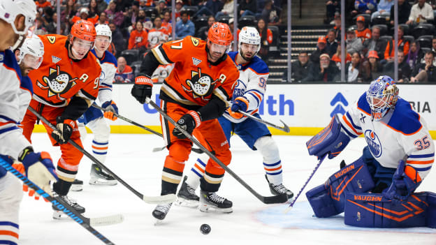 Edmonton Oilers v Anaheim Ducks