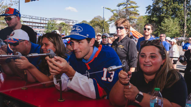 20250928_ISLES_BBQ_FINAL-96