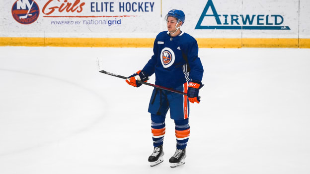 PHOTOS: Islanders Practice Oct. 25, 2023