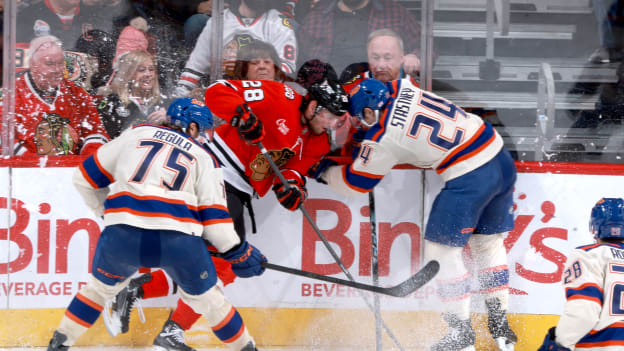 Edmonton Oilers v Chicago Blackhawks