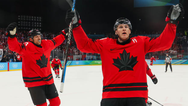Nathan MacKinnon envoie le Canada en finale