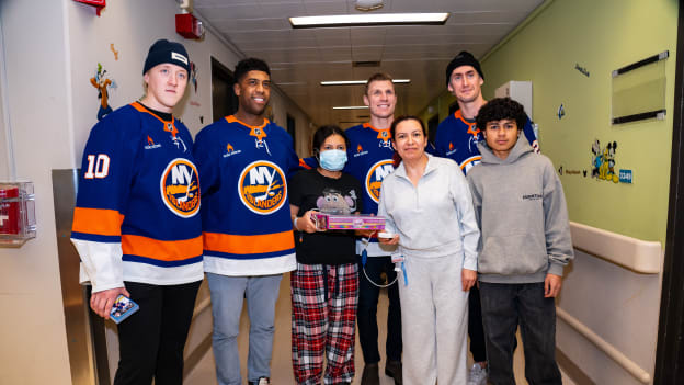 PHOTOS: 2024 Holiday Hospital Visits