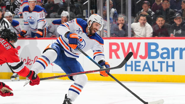Edmonton Oilers v New Jersey Devils