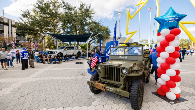 251116TBLvVAN_MilitaryAppreciation101cbl