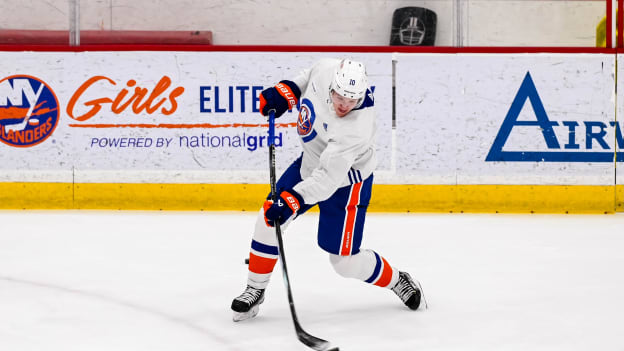 PHOTOS: Islanders Practice Jan. 24, 2024