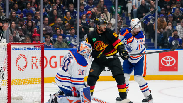 Edmonton Oilers v Vancouver Canucks