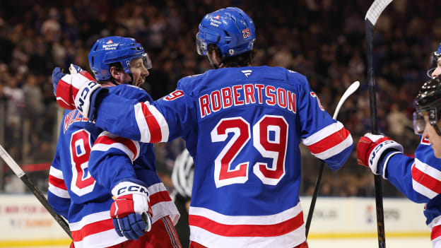 Chicago Blackhawks v New York Rangers