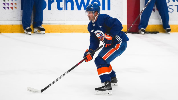 PHOTOS: Islanders Practice Oct. 25, 2023