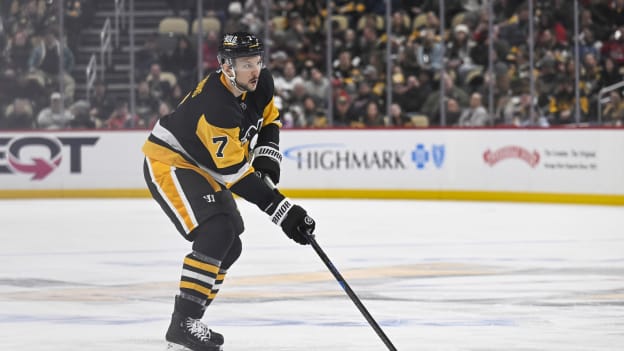 Sharks acquire defenseman Vincent Desharnais from Pittsburgh for 2028 fifth round pick