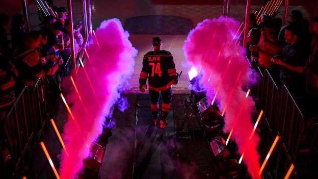 251009_NJDvsCAR_AH5_3702